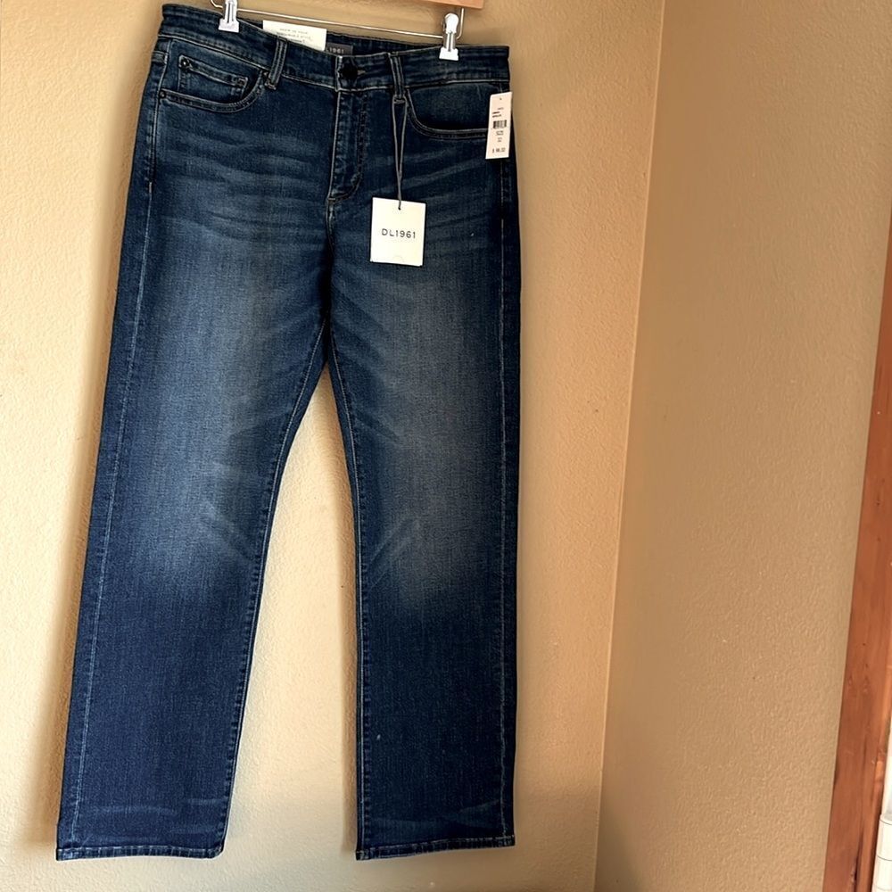DL1961 Wayne Straight Jeans Satellite 32 x 32